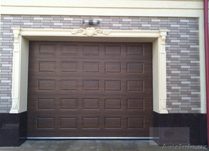 Гаражные подъемно секционные ворота